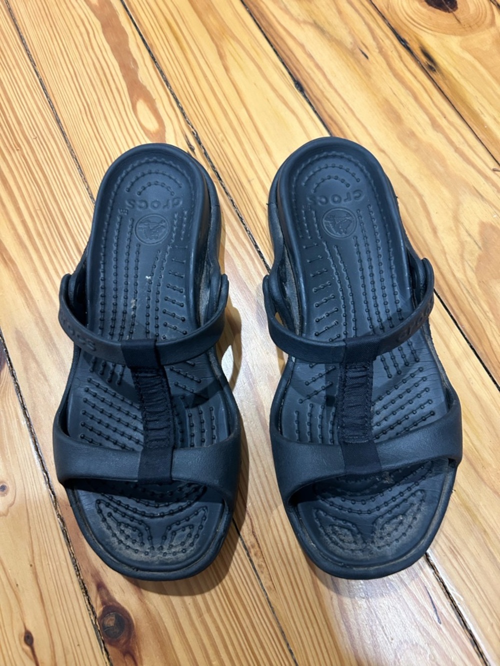 CROCS Black Women’s Slide Sandal with Toe Strap